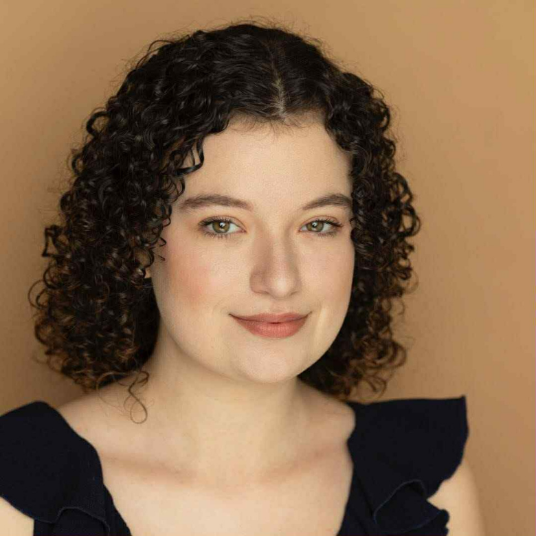 Calista Goldwasser Headshot